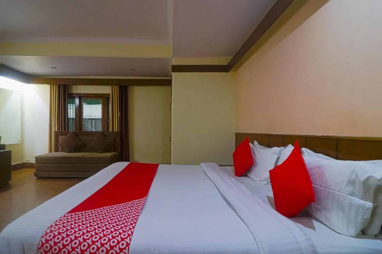 Flagship Hotel Yadgar Шимла Екстериор снимка